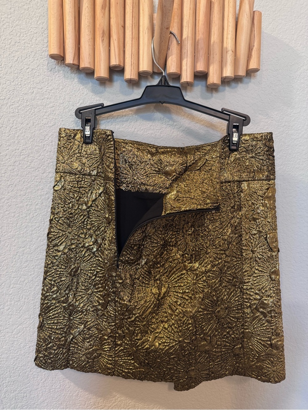 NWT Gold Metallic Floral Jacquard Mini Skirt with Statement Bow | Party Holiday - Picture 8 of 12